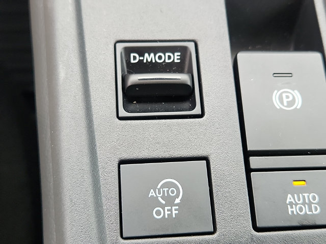Used 2026 Nissan Sentra SR w/ SR Premium Package FWD image 23