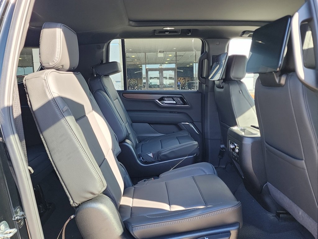 New 2026 GMC Yukon XL Denali w/ Denali Reserve Package image 52