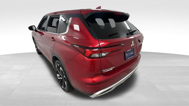 Used 2023 Mitsubishi Outlander SE image 5