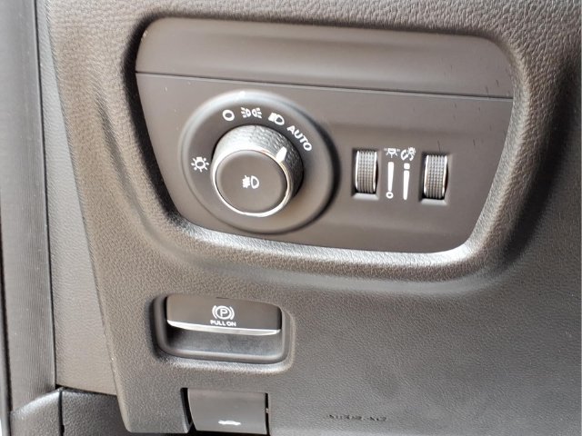 Used 2021 Jeep Grand Cherokee L Limited AWD/4WD image 14