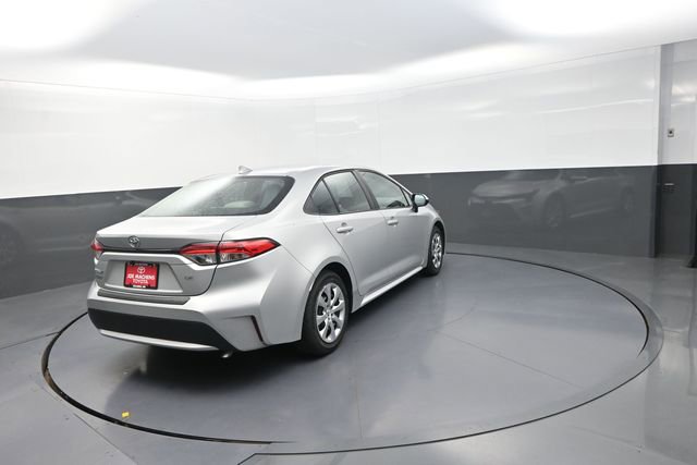 Used 2022 Toyota Corolla LE FWD image 63