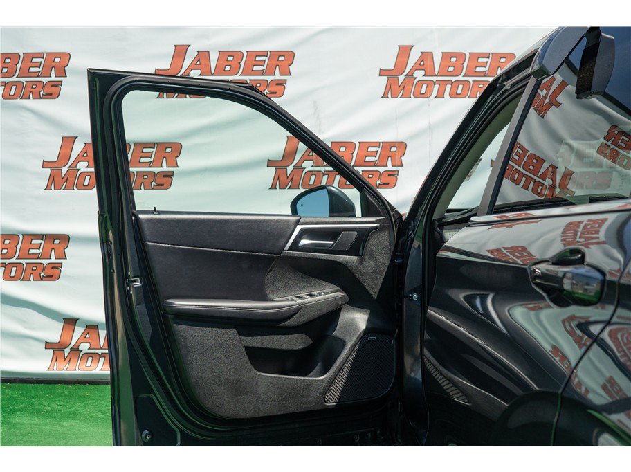 Used 2025 Mitsubishi Outlander AWD image 37