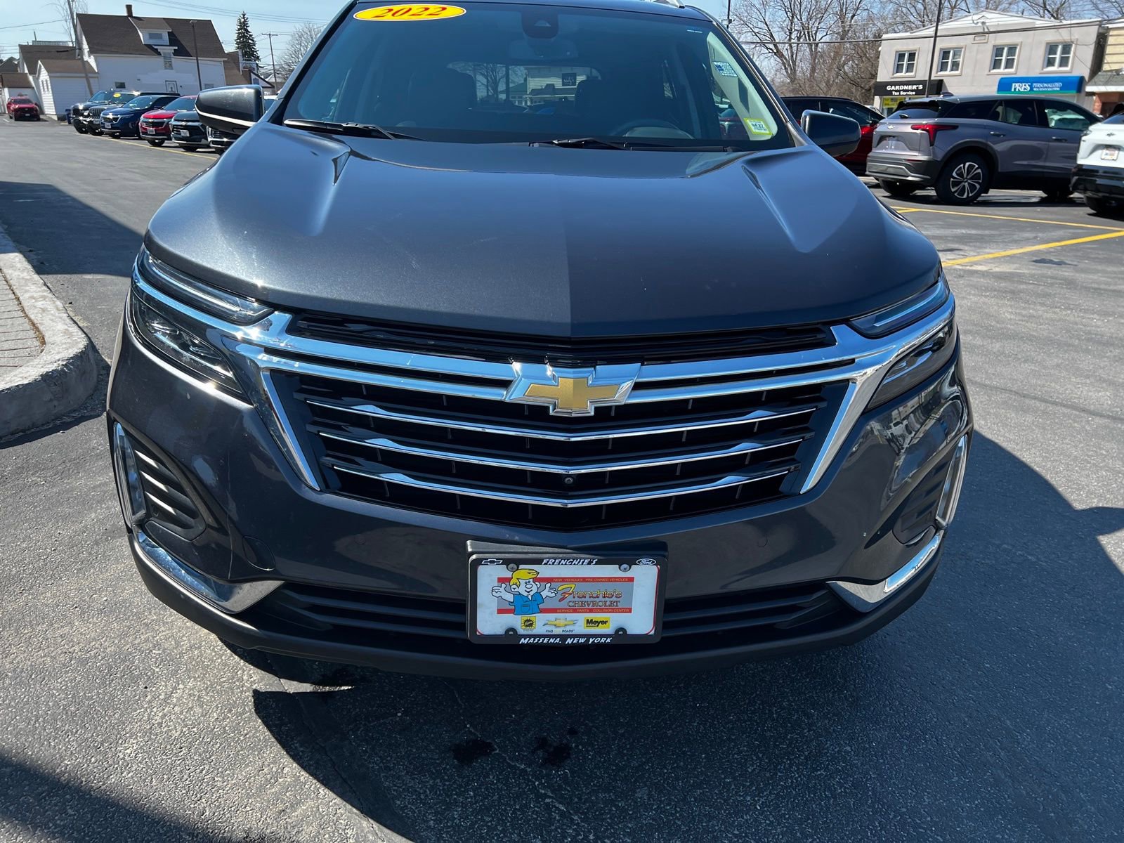 Used 2022 Chevrolet Equinox Premier image 2