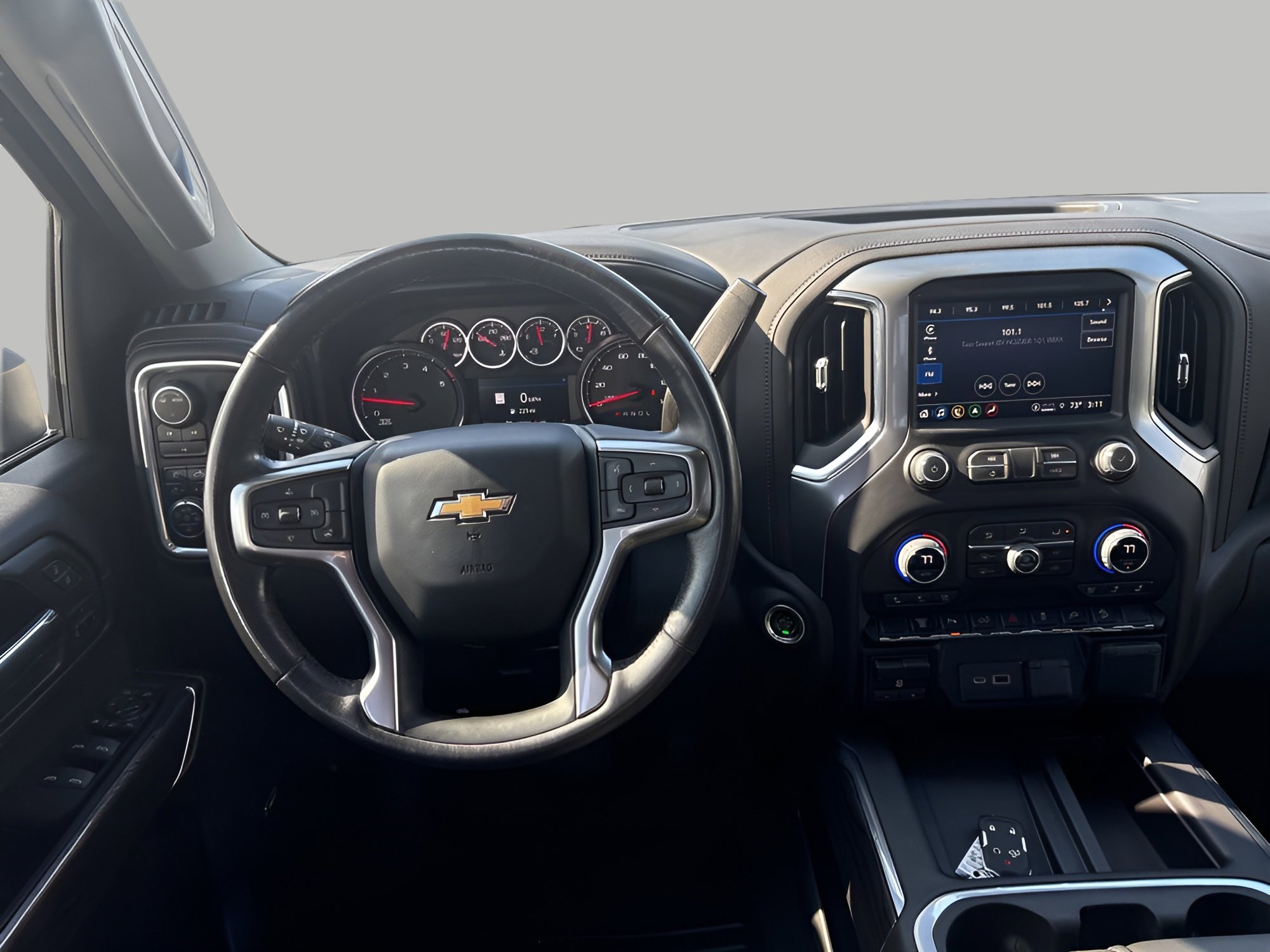 Used 2022 Chevrolet Silverado 3500 LTZ w/ LTZ Convenience Package image 15