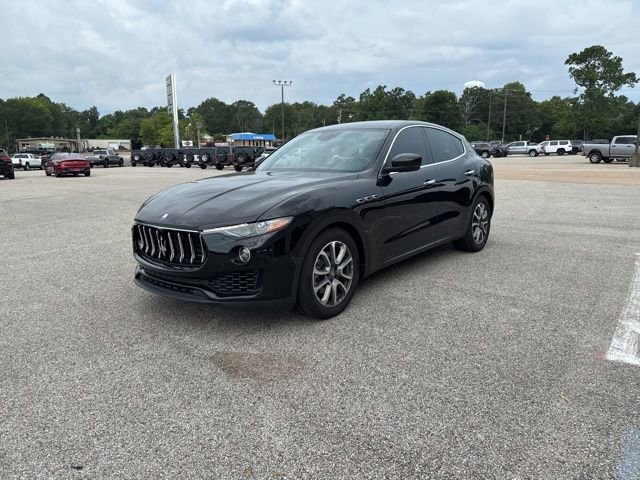 Used 2018 Maserati Levante image 3