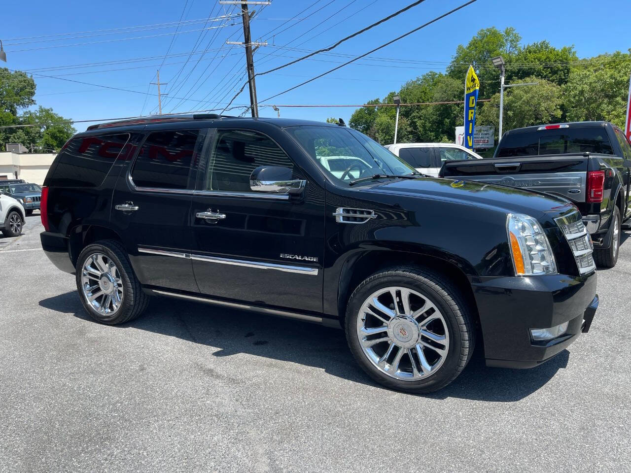 Used 2014 Cadillac Escalade Platinum image 9