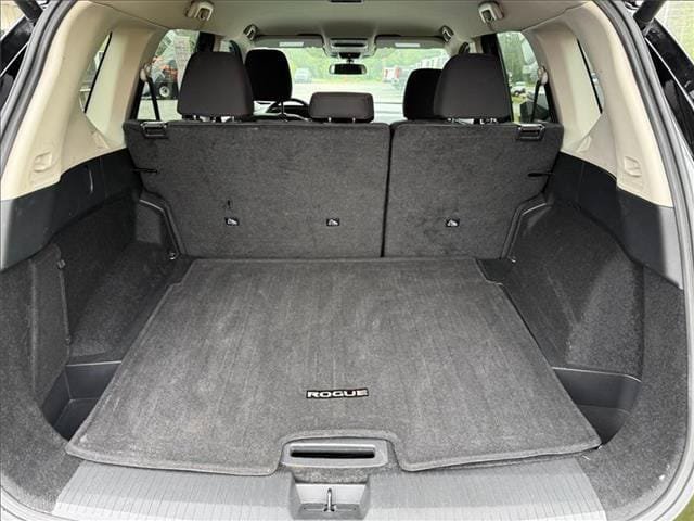 Used 2025 Nissan Rogue SV AWD/4WD image 35