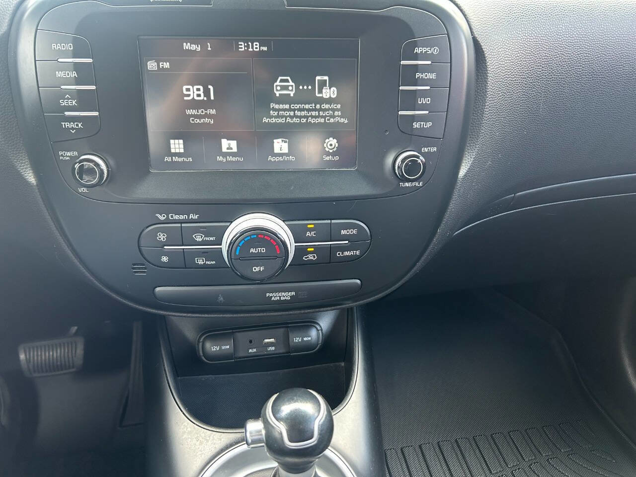 Used 2019 Kia Soul + FWD image 7