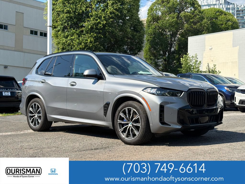 Used 2025 BMW X5 xDrive40i AWD/4WD image 1