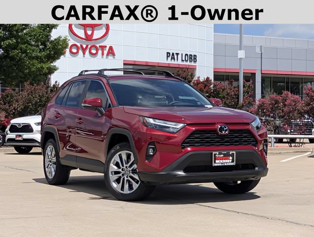 Used 2025 Toyota RAV4 XLE Premium FWD image 2