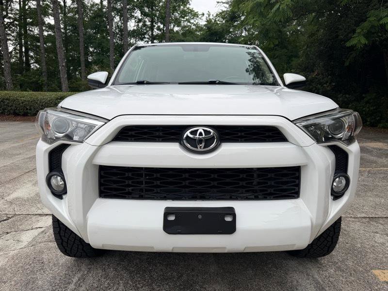 Used 2017 Toyota 4Runner SR5 AWD/4WD image 16
