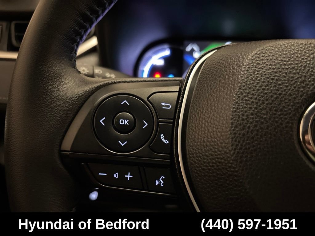 Used 2025 Toyota RAV4 XLE AWD/4WD image 19