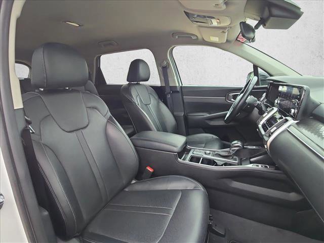 Used 2022 Kia Sorento S FWD image 19