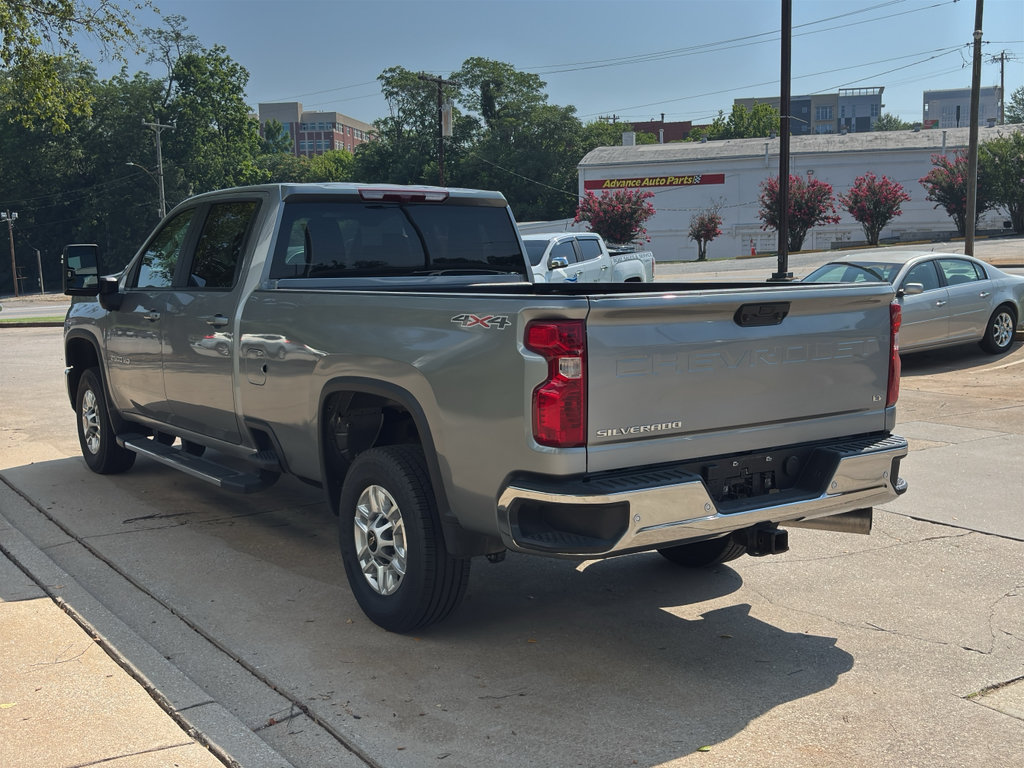 Used 2025 Chevrolet Silverado 2500 LT w/ Safety Package AWD/4WD image 5