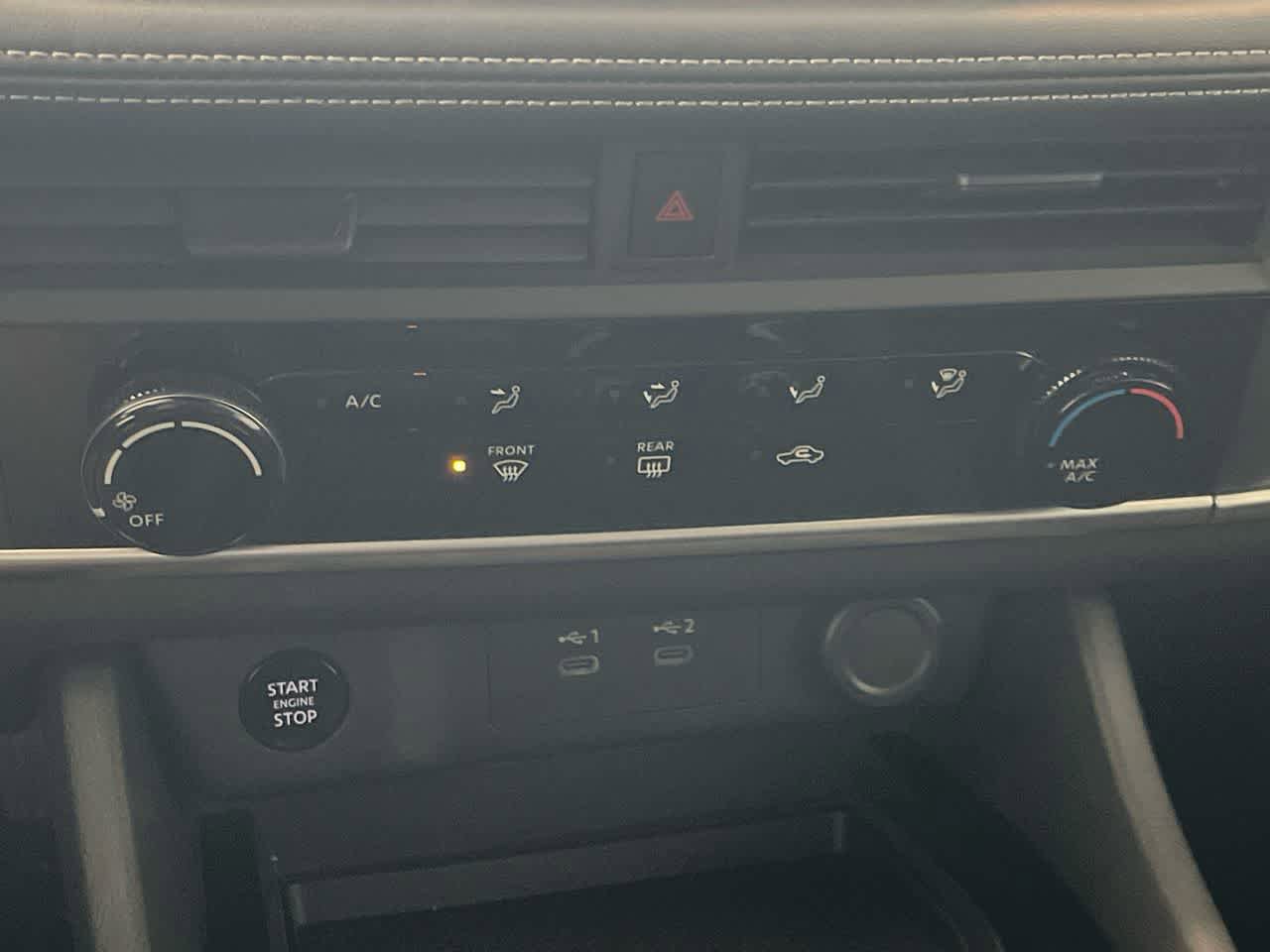 Used 2024 Nissan Rogue S AWD/4WD image 18