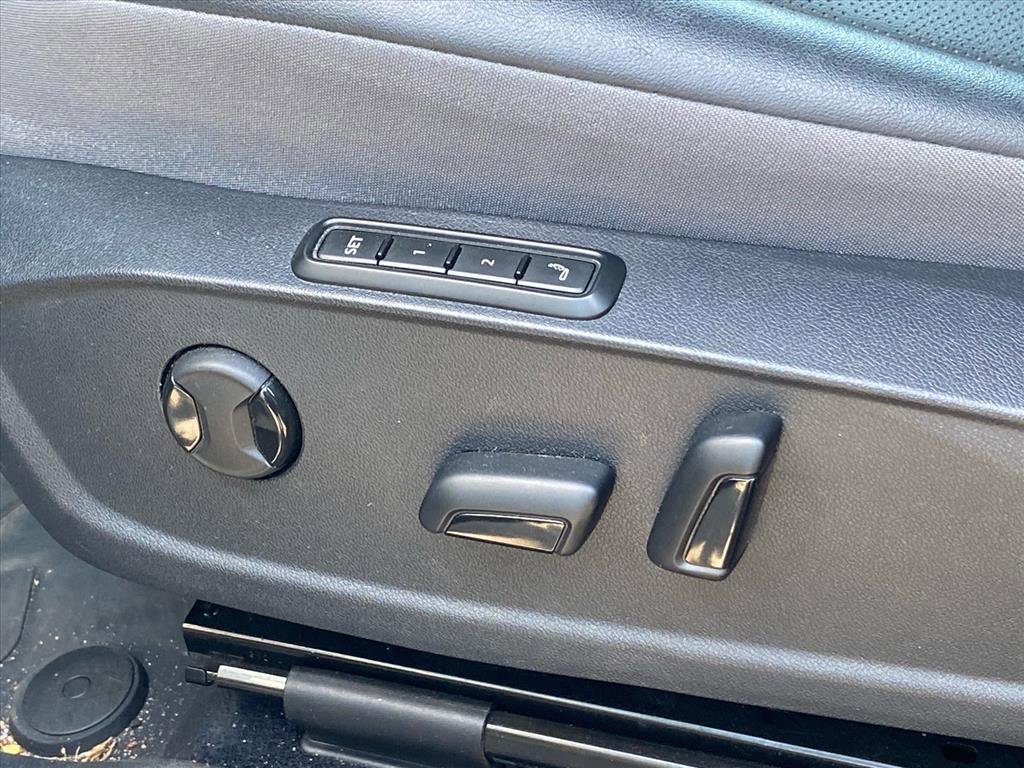 Used 2023 Volkswagen ID.4 Pro S image 10