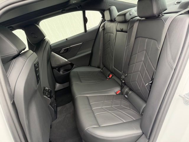 Used 2026 BMW 530i xDrive w/ Executive Package image 11