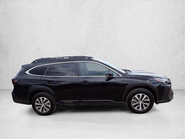 Used 2025 Subaru Outback Premium AWD/4WD image 5
