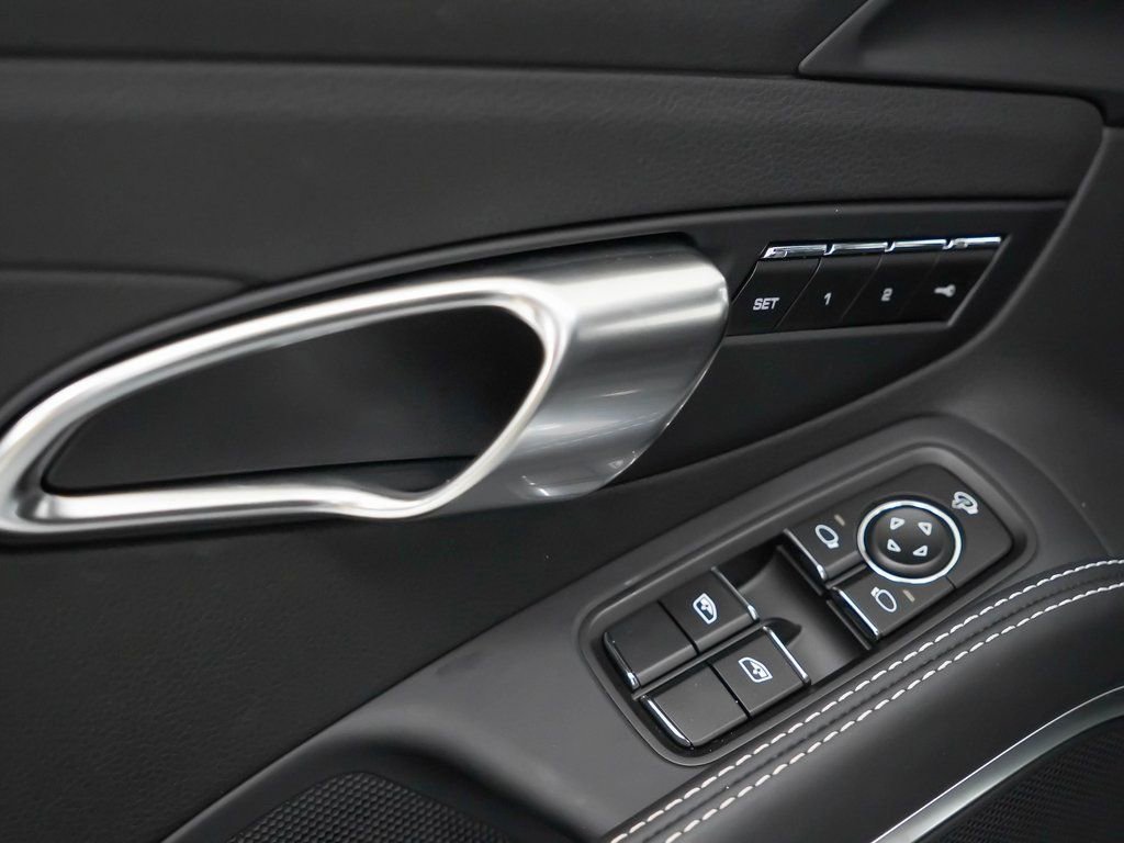 New 2025 Porsche 718 Cayman RWD image 20