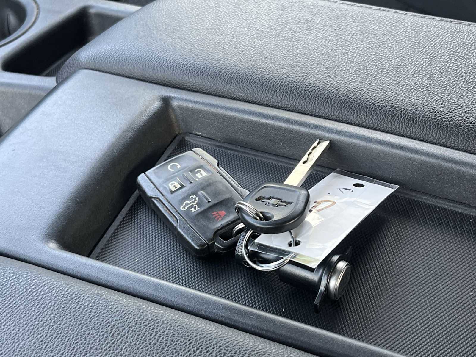 Used 2022 Chevrolet Silverado 2500 Custom w/ Custom Value Package AWD/4WD image 34