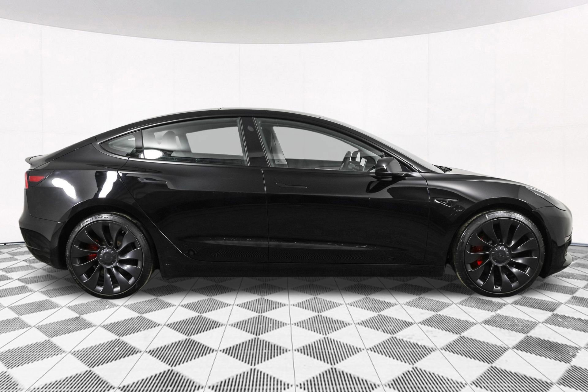 Used 2023 Tesla Model 3 Performance image 15