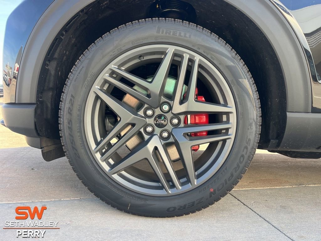 New 2026 Ford Explorer ST-Line w/ ST-Line Street Pack image 9