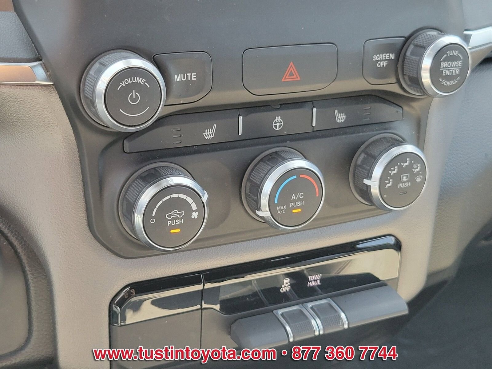 Used 2024 RAM 1500 Big Horn RWD image 22