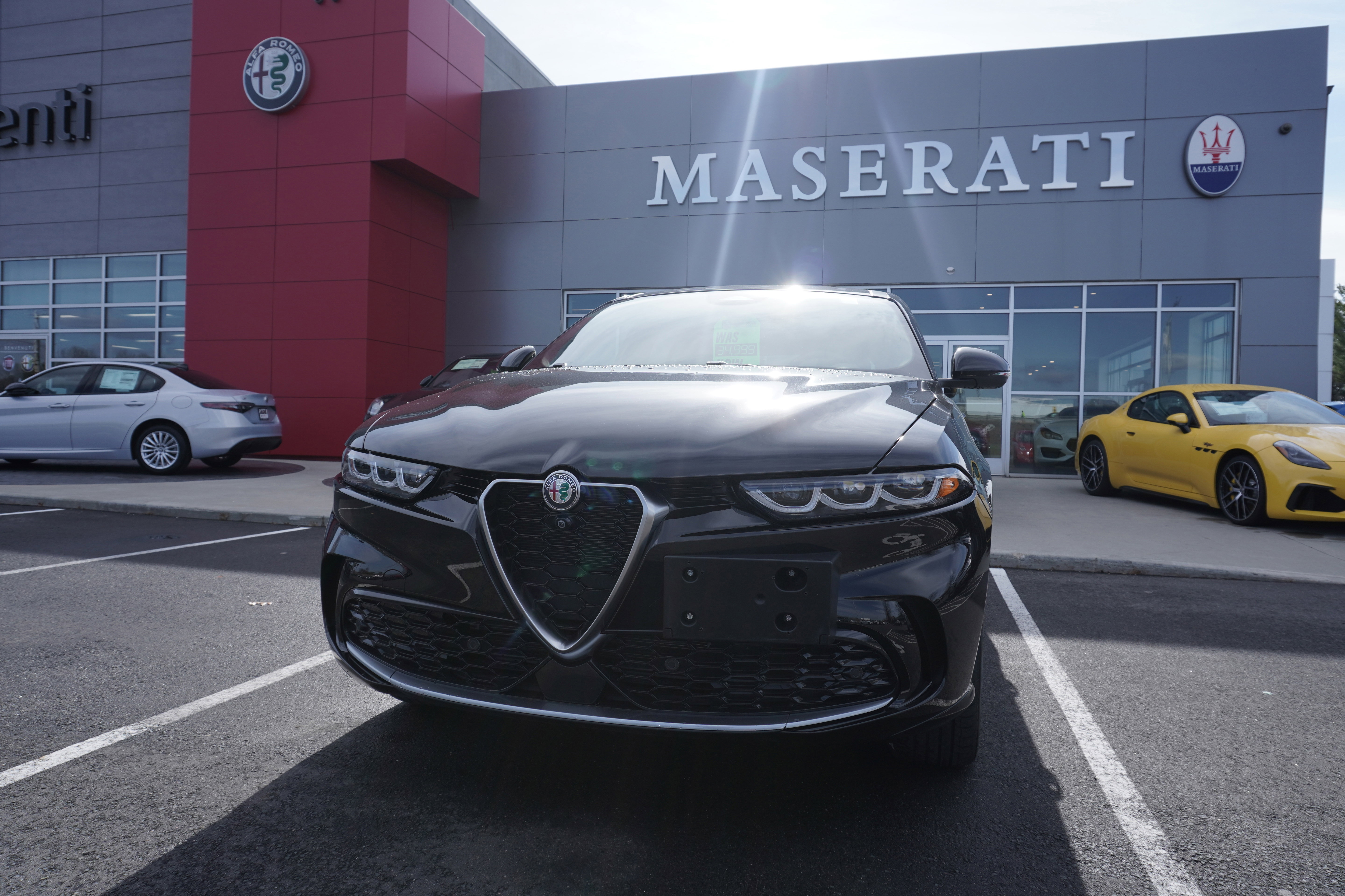 Used 2024 Alfa Romeo Tonale Ti image 2