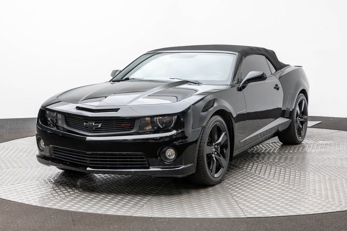 Used 2012 Chevrolet Camaro SS w/ RS Package image 2