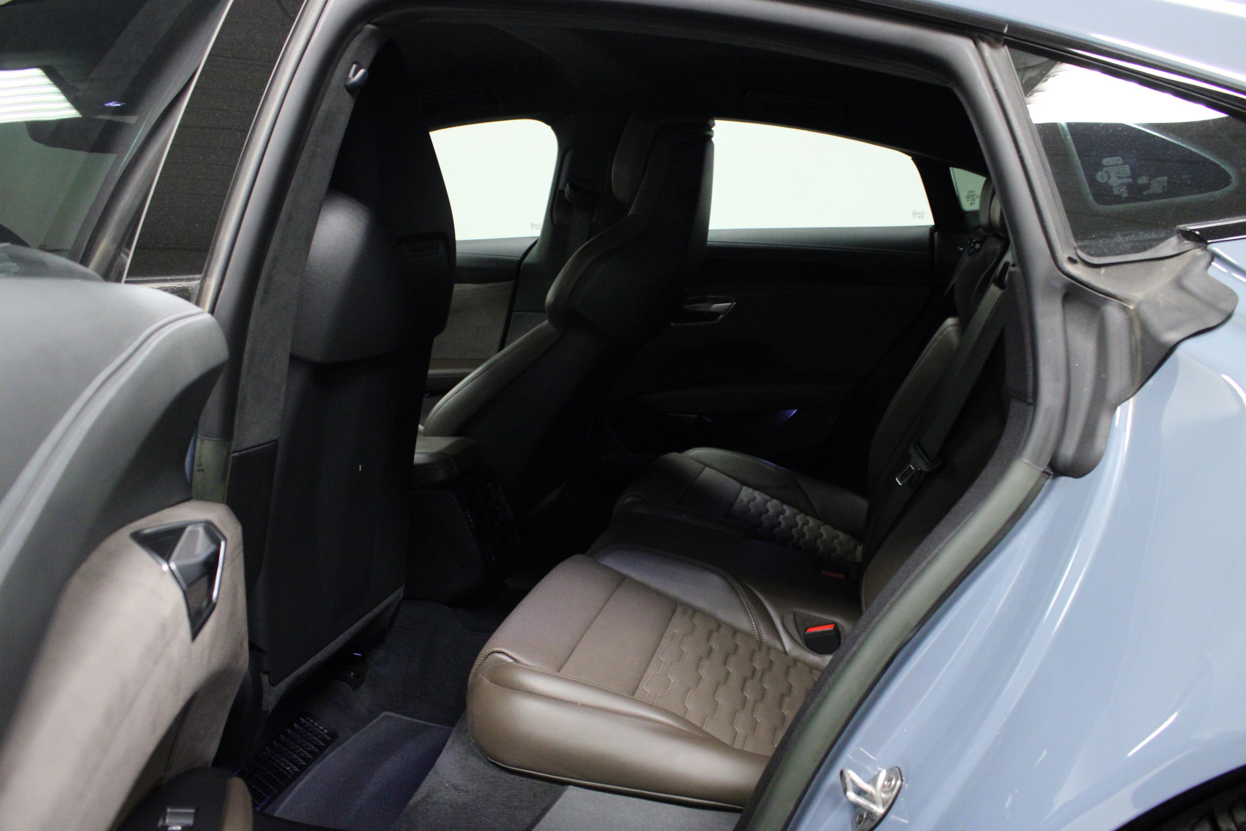 Used 2023 Audi RS e-tron GT w/ Carbon Performance Package image 13