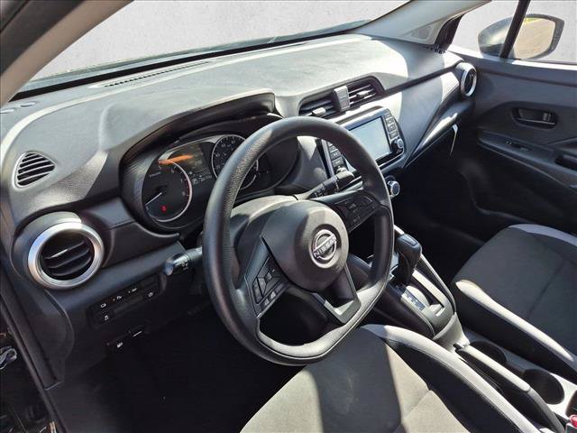 Used 2017 Nissan Versa SV FWD image 9