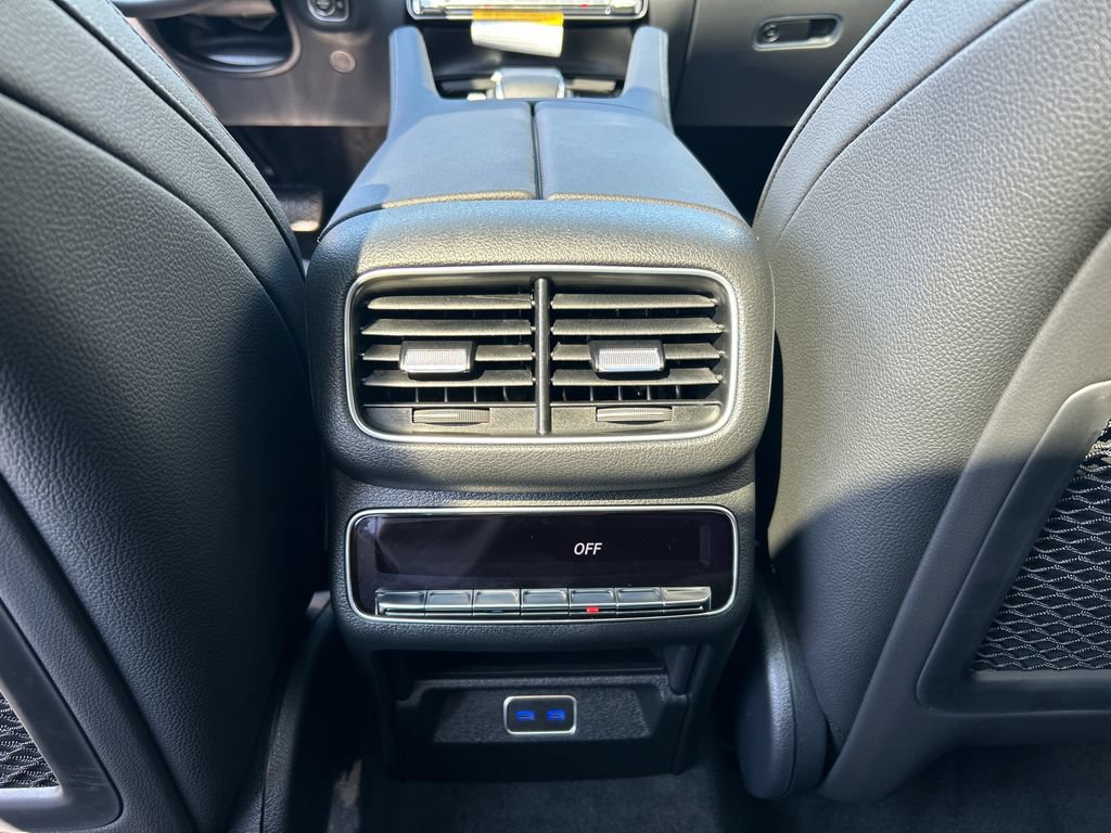 New 2026 Mercedes-Benz GLS 450 4MATIC image 28