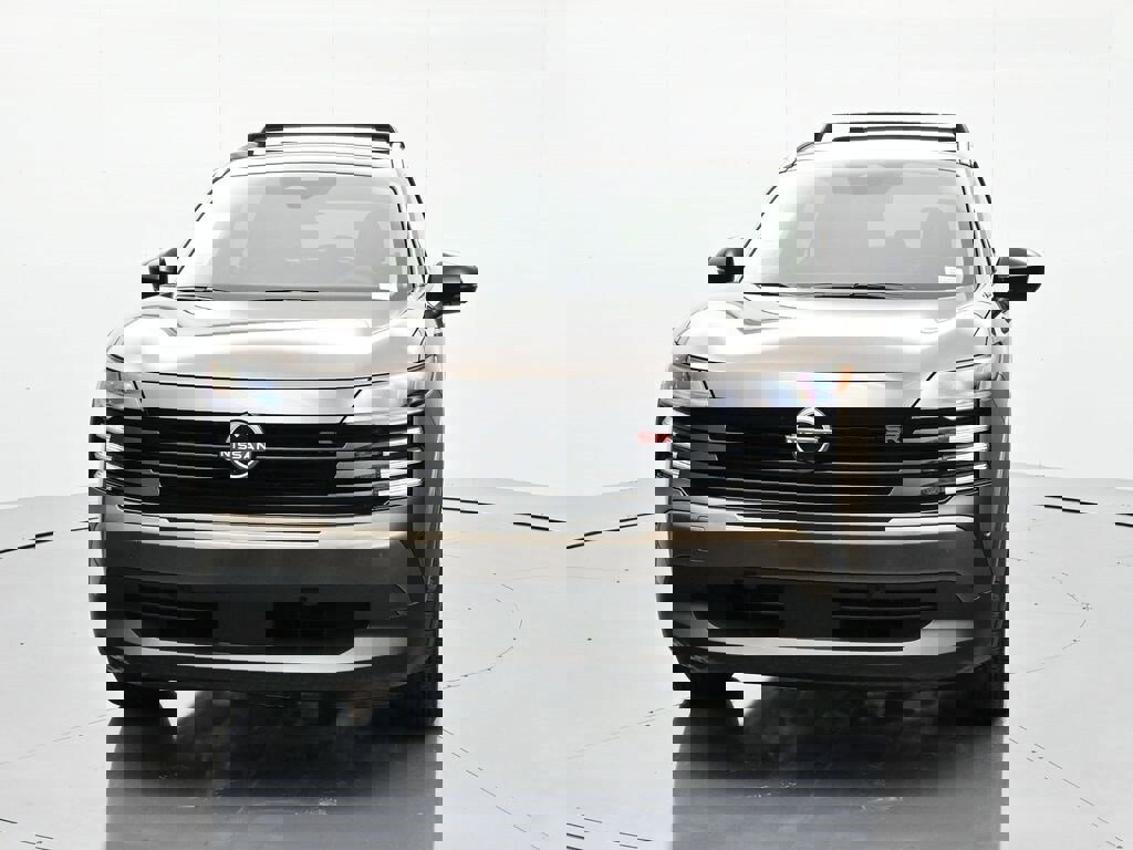 New 2026 Nissan Kicks SR image 2