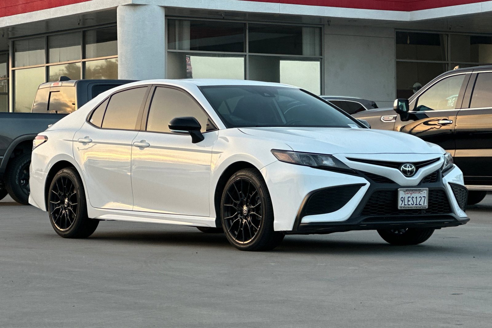 Used 2024 Toyota Camry SE image 8