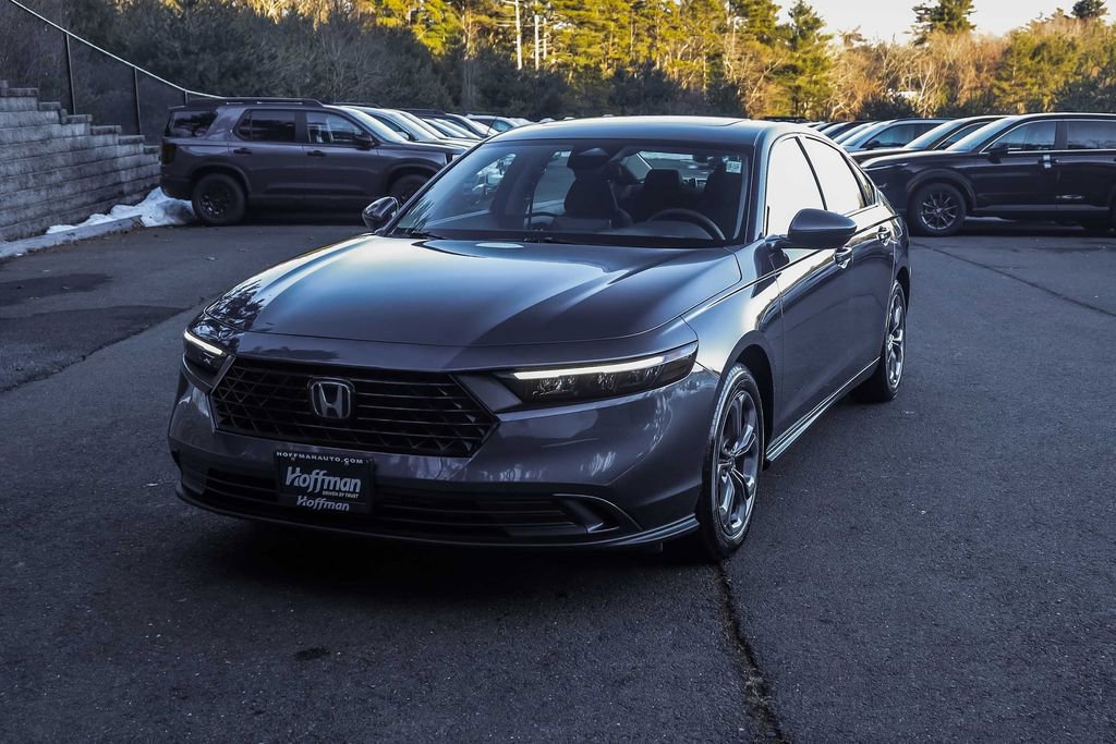 Used 2024 Honda Accord EX image 11