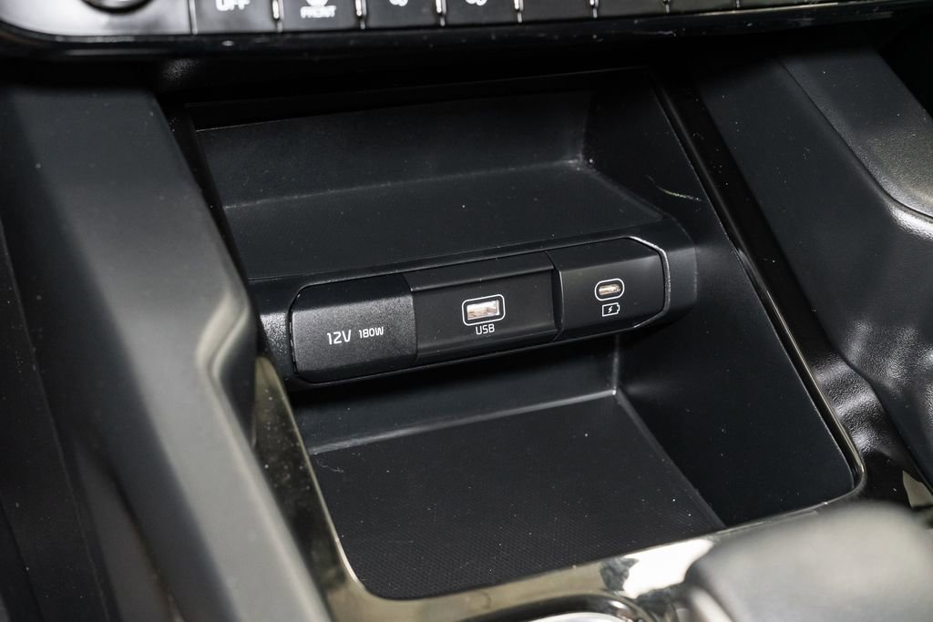 Used 2023 Kia Telluride LX image 20