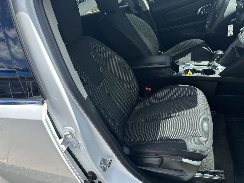 Used 2017 GMC Terrain SLE FWD image 23