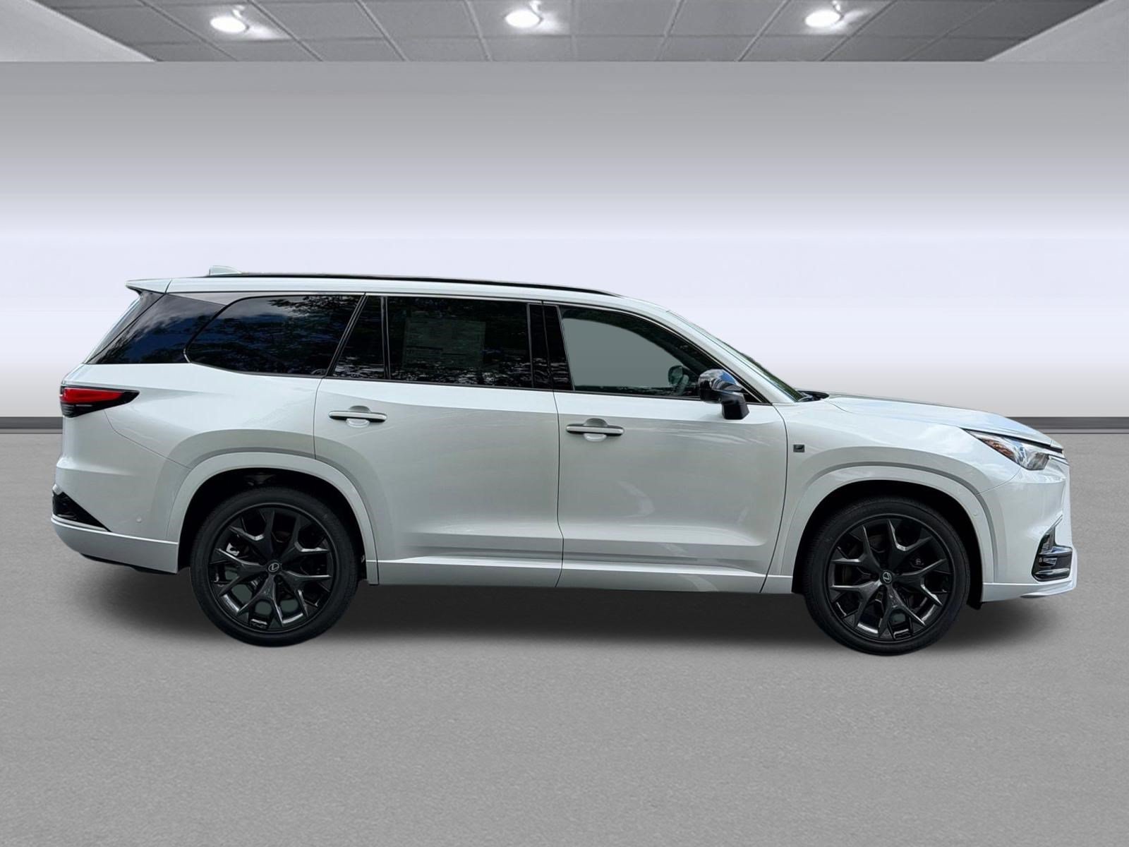 New 2026 Lexus TX 500h AWD image 8