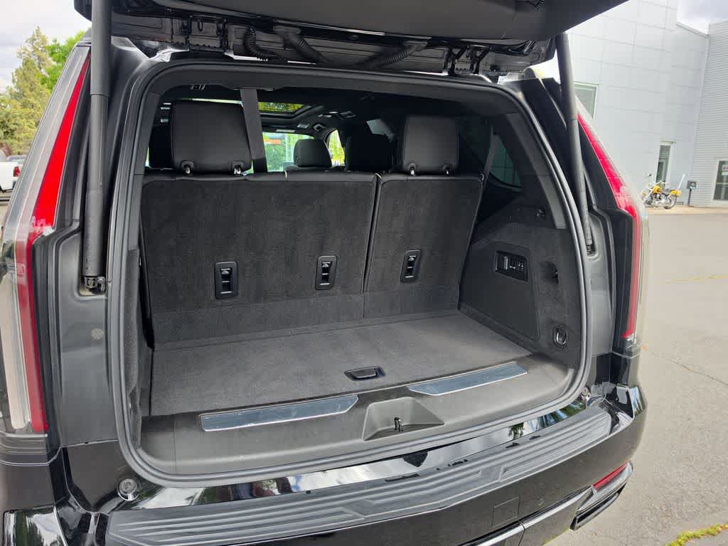 Used 2022 Cadillac Escalade Sport w/ Touring Package AWD/4WD image 25
