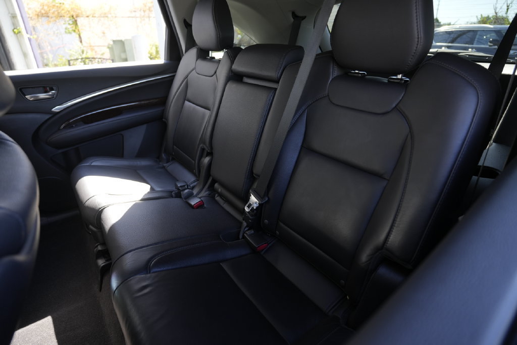 Used 2020 Acura MDX SH-AWD image 25