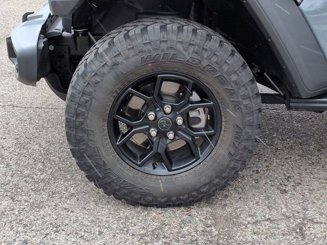 Used 2025 Jeep Wrangler Sport image 10