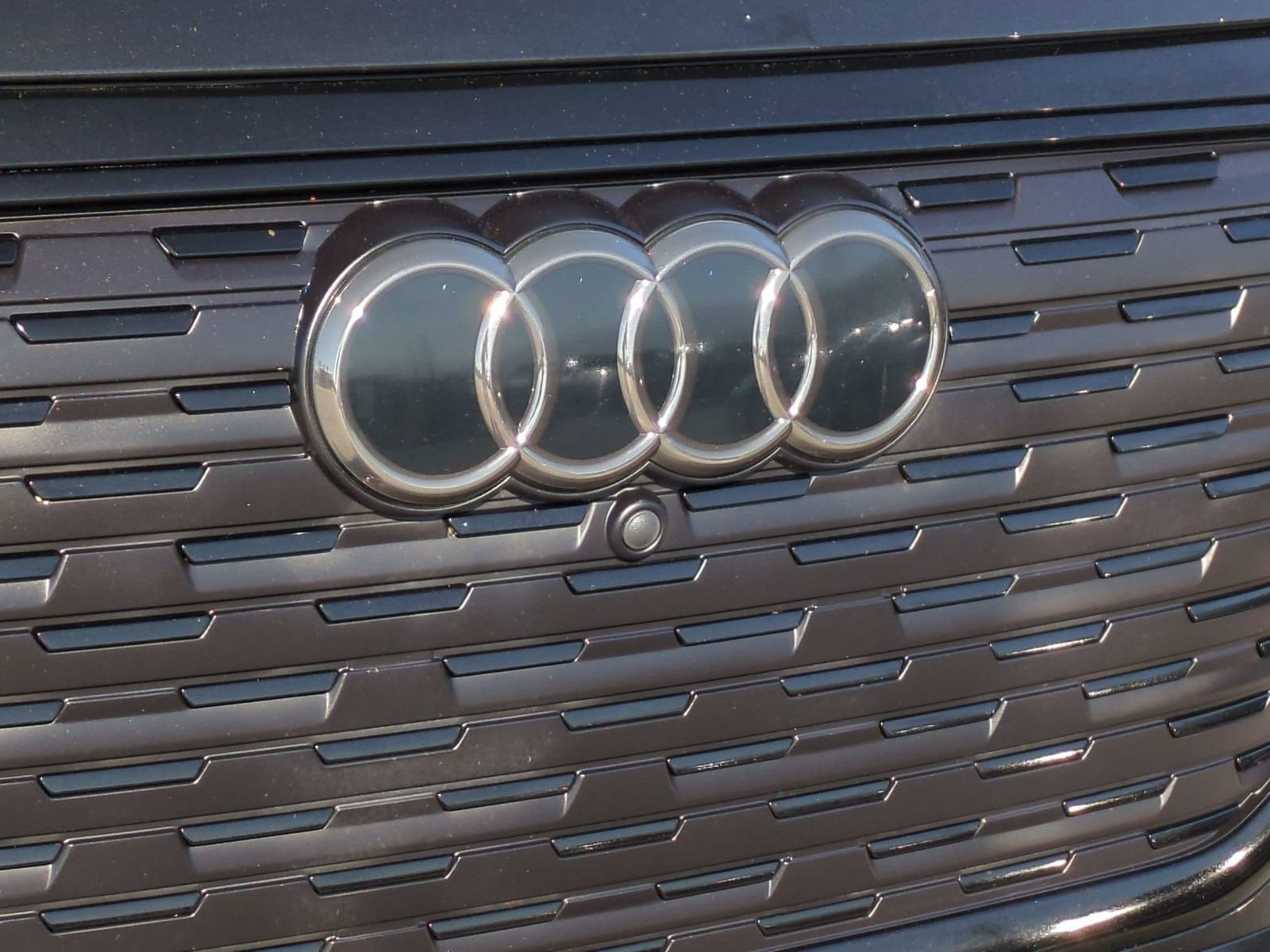 Used 2024 Audi Q4 e-tron Premium Plus w/ Premium Plus AWD/4WD image 26