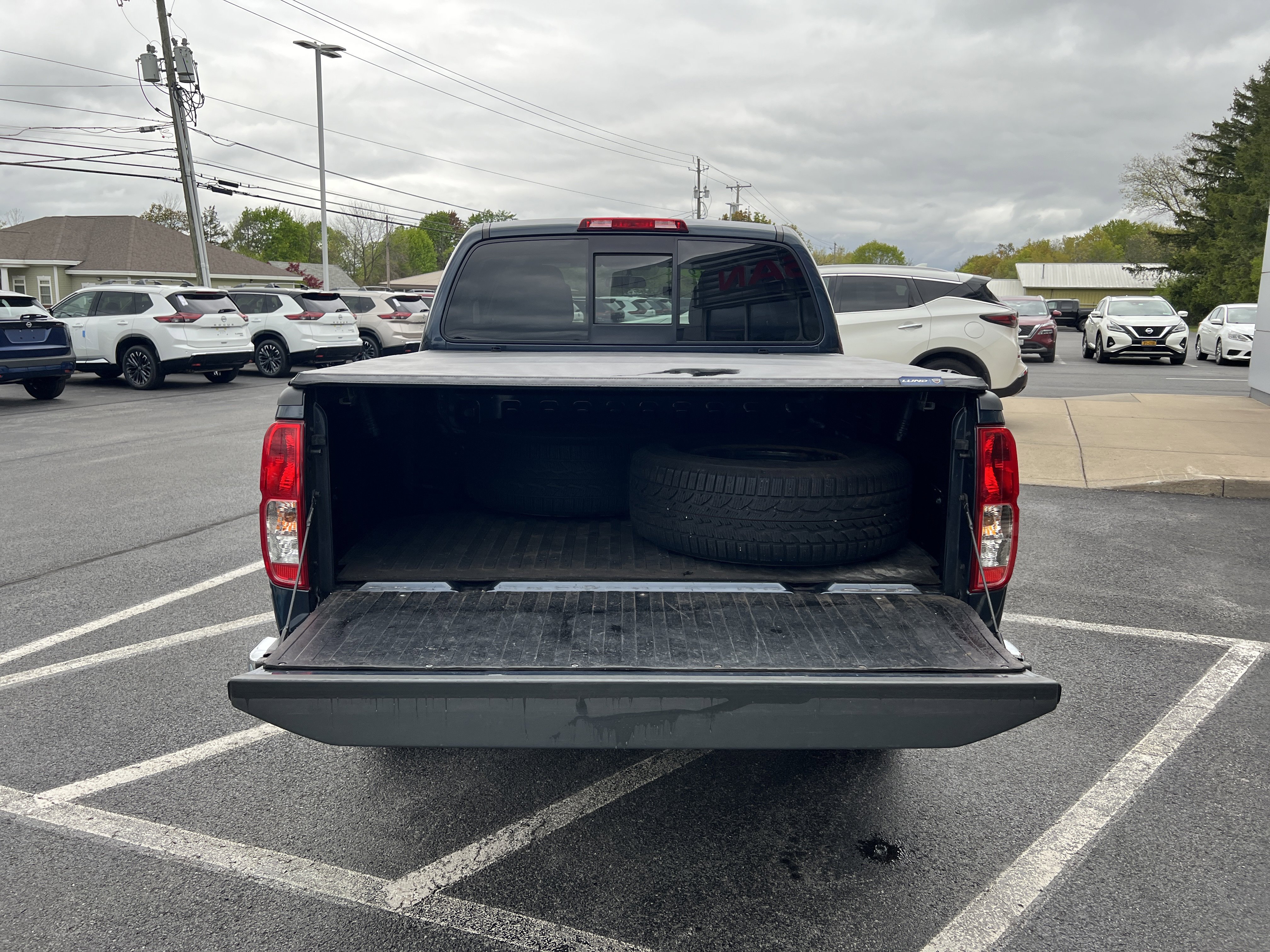Used 2019 Nissan Frontier SV AWD/4WD image 8