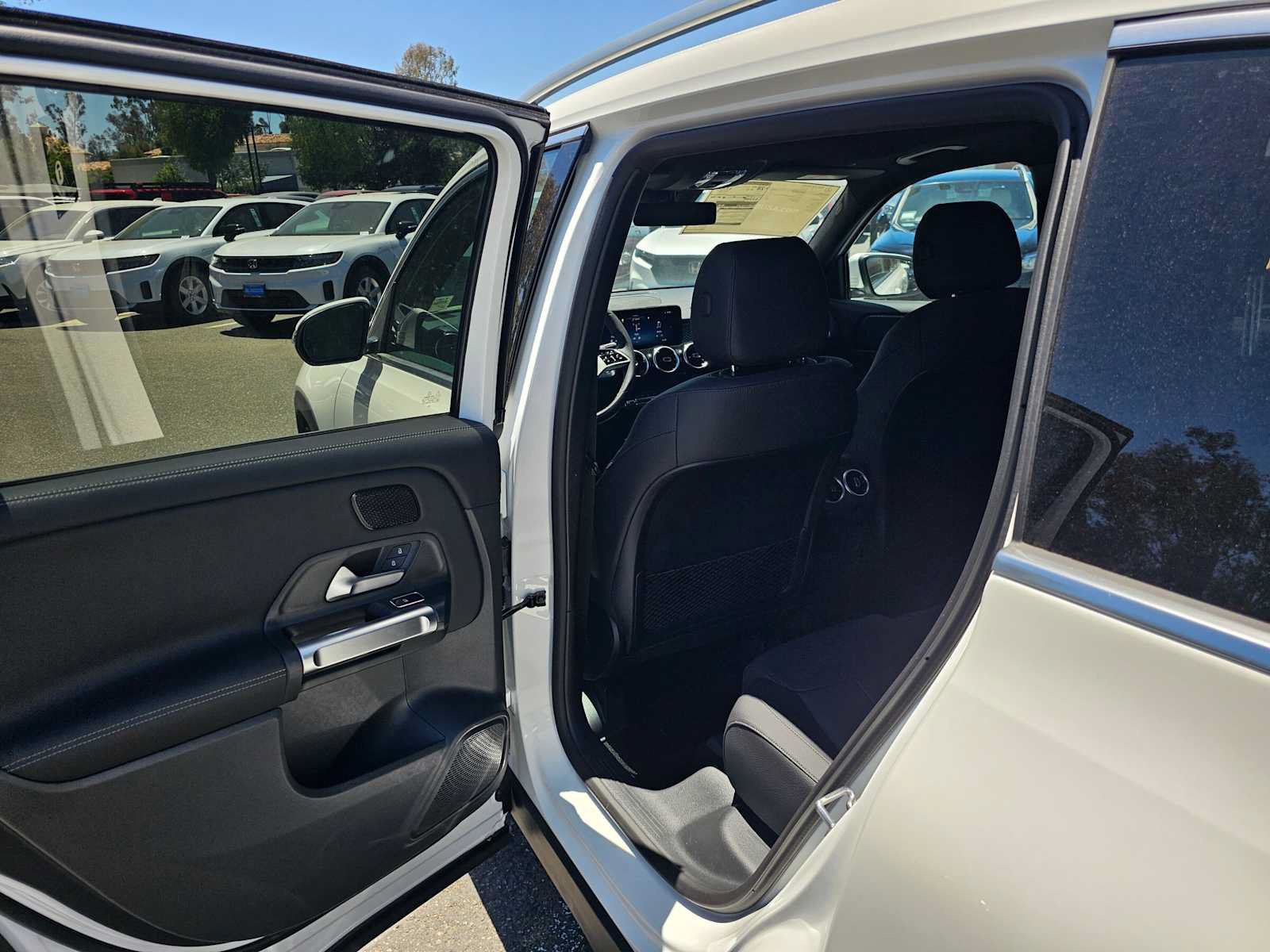 New 2026 Mercedes-Benz GLB 250 image 15