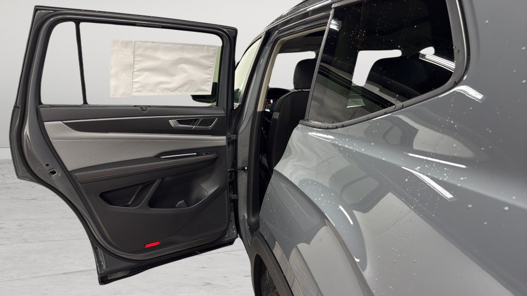 New 2026 Volkswagen Atlas Peak Edition AWD/4WD image 29