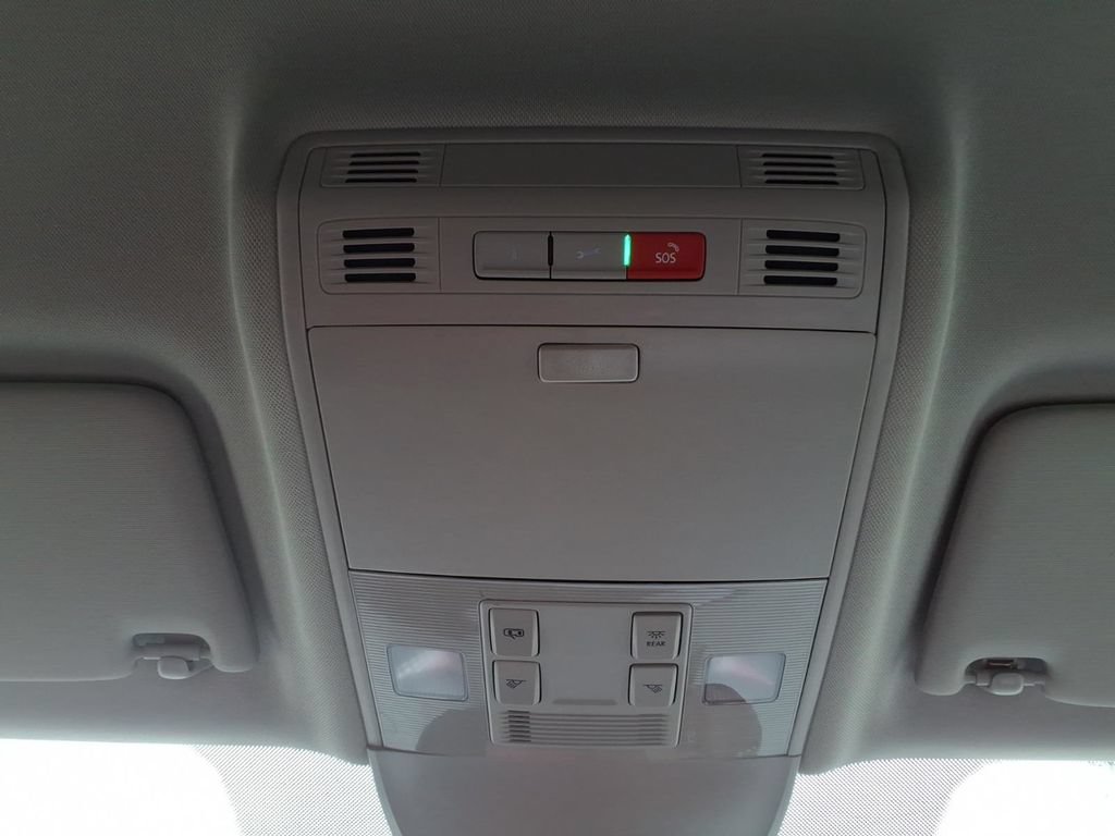 Used 2023 Volkswagen Taos SE FWD image 22