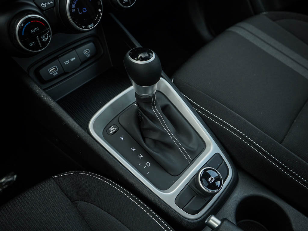 New 2025 Hyundai Venue SEL image 25