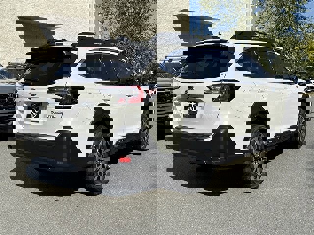 New 2025 Subaru Outback Premium image 3