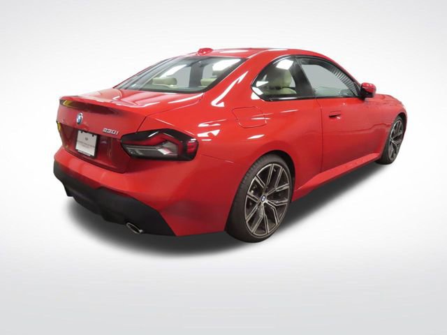 Used 2024 BMW 230i Coupe w/ Premium Package image 5
