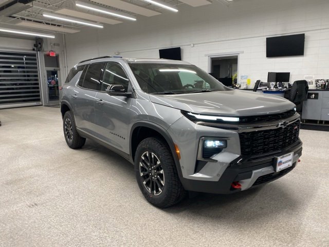 New 2026 Chevrolet Traverse Z71 w/ Enhanced Driving Package image 3